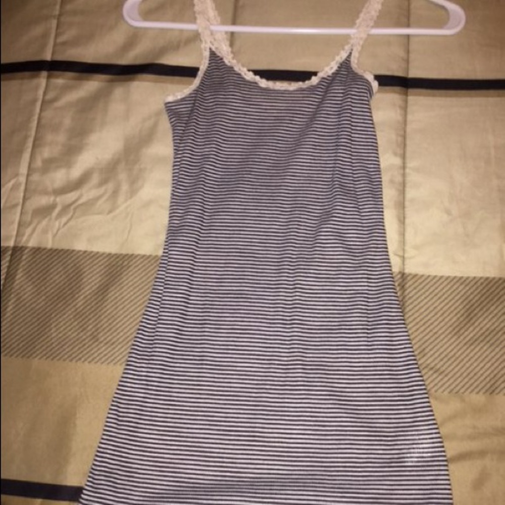 Shirts - Picture 6 of 7